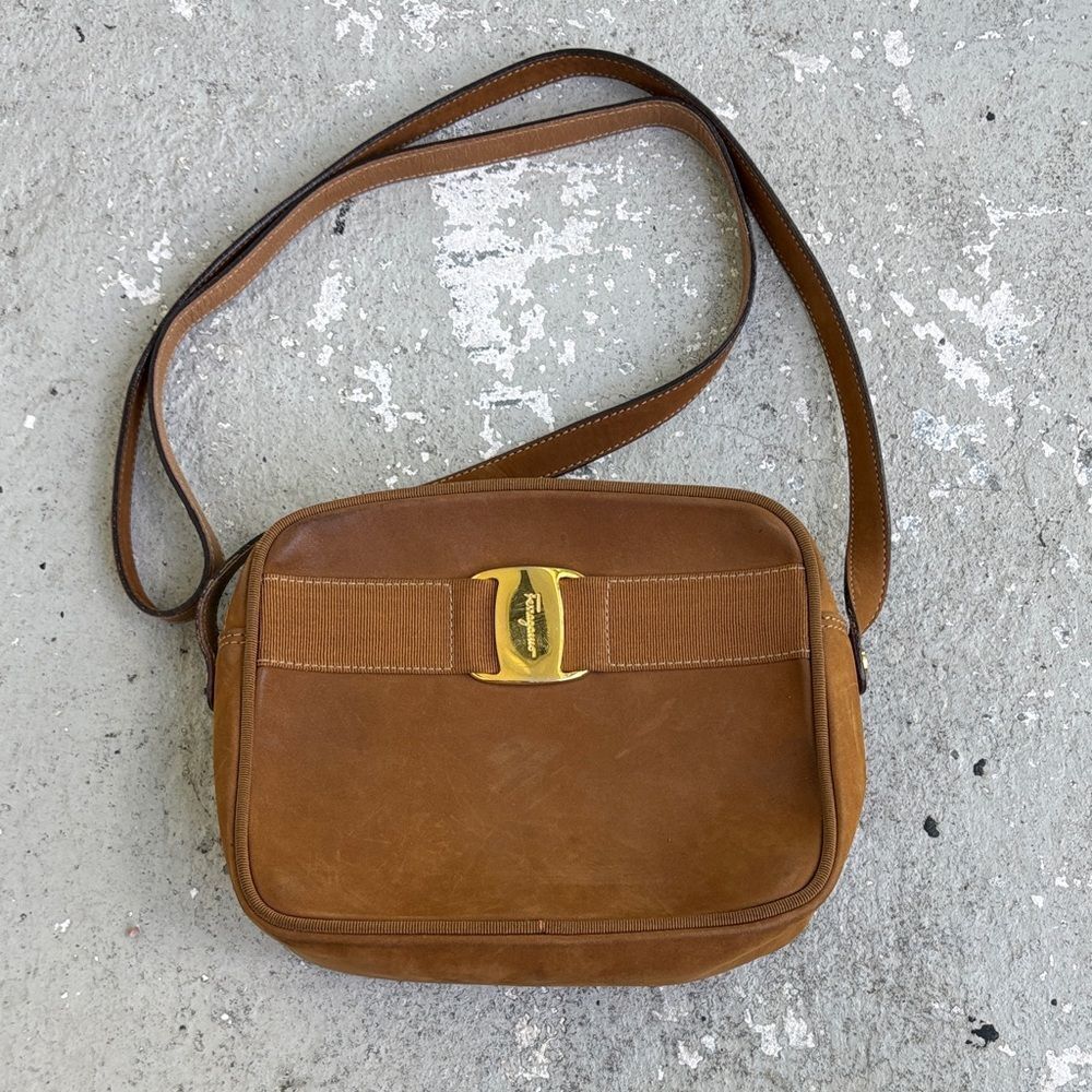 Vintage Ferragamo Vara crossbody bag